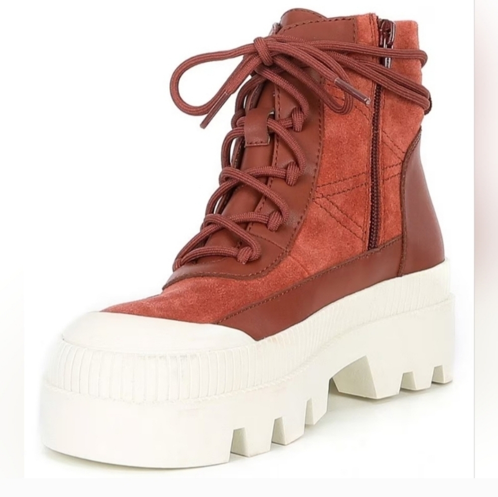 GIanni Bini Wander Lust Lug Sole Platform booties